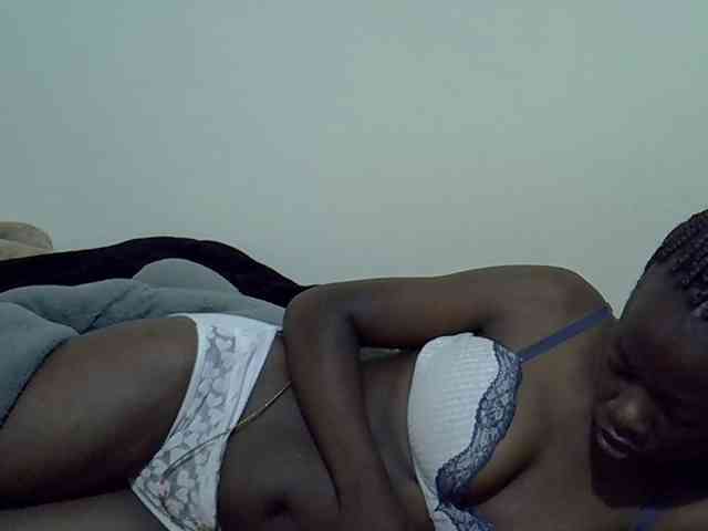 Ebonytrendy webcam