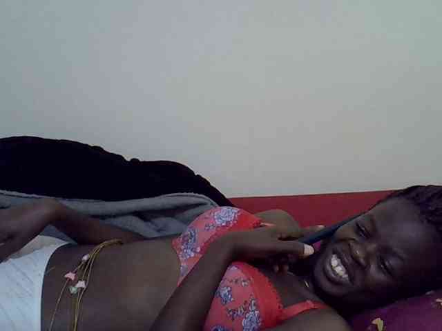 Ebonytrendy webcam