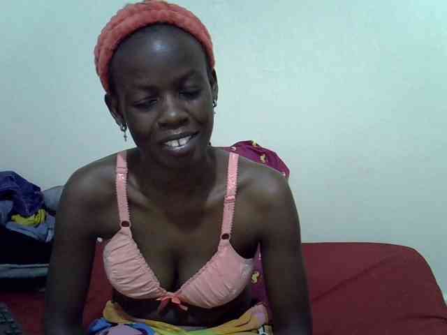 Ebonytrendy webcam