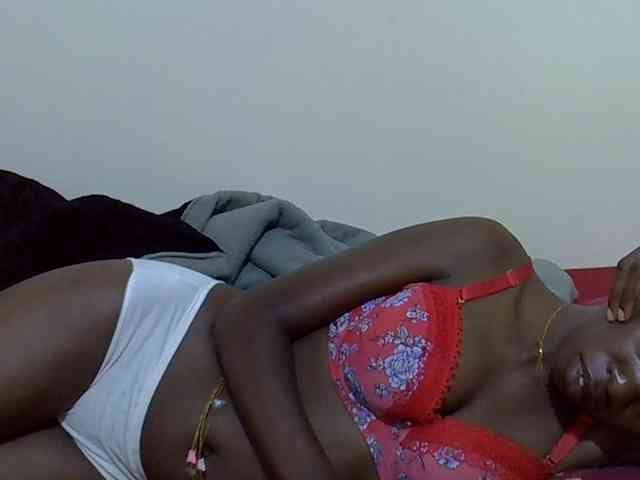 Ebonytrendy webcam