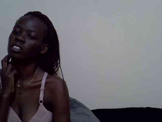 Ebonytrendy webcam