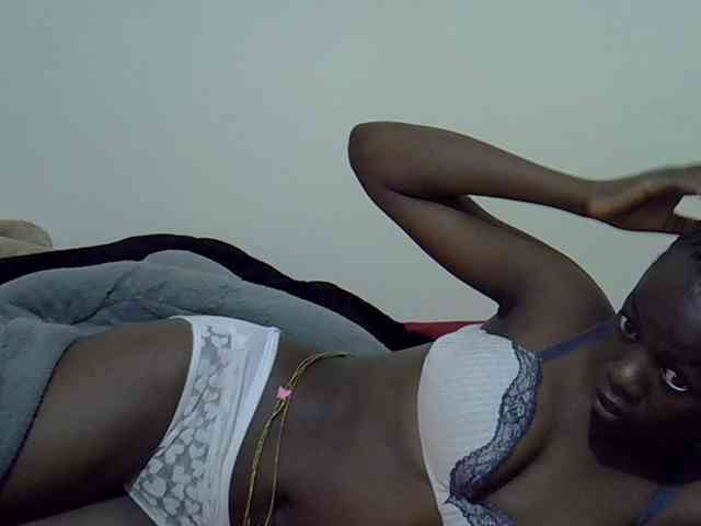 Ebonytrendy webcam