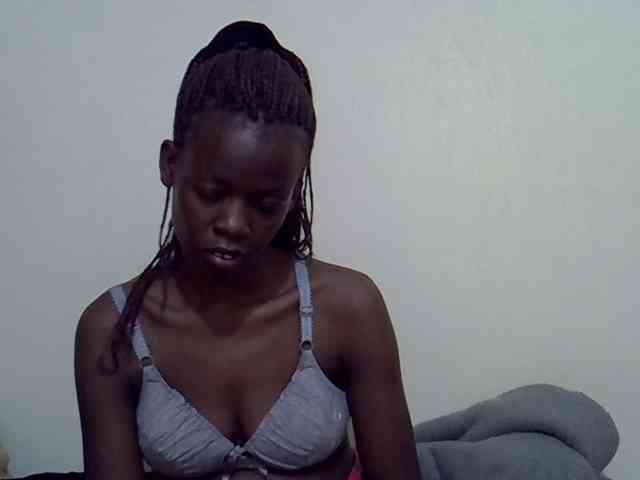 Ebonytrendy webcam