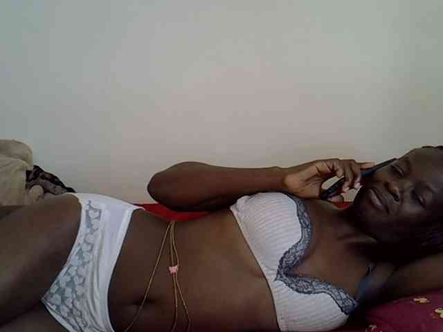 Ebonytrendy webcam