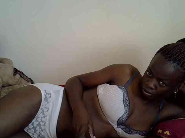 Ebonytrendy webcam