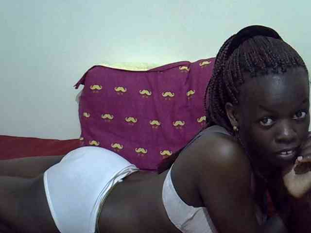 Ebonytrendy webcam