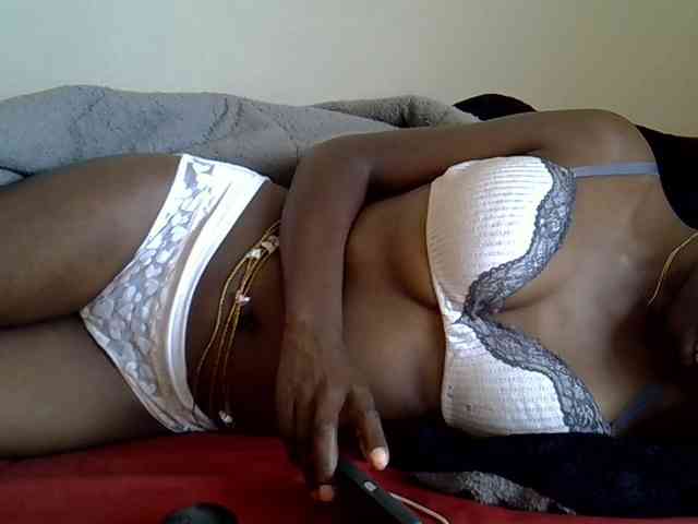 Ebonytrendy webcam