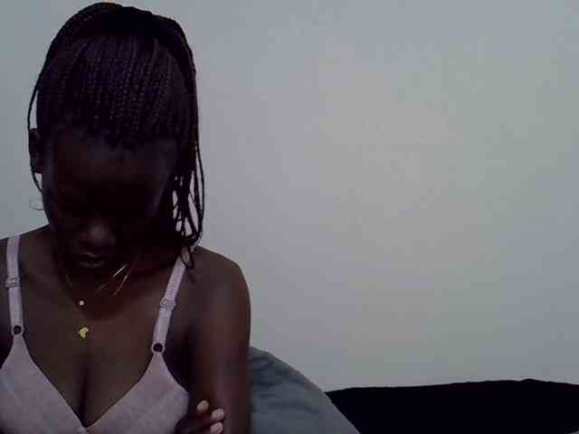 Ebonytrendy webcam