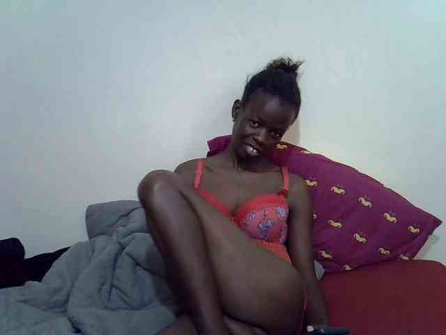Ebonytrendy webcam