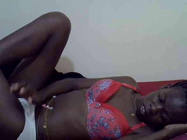 Ebonytrendy webcam