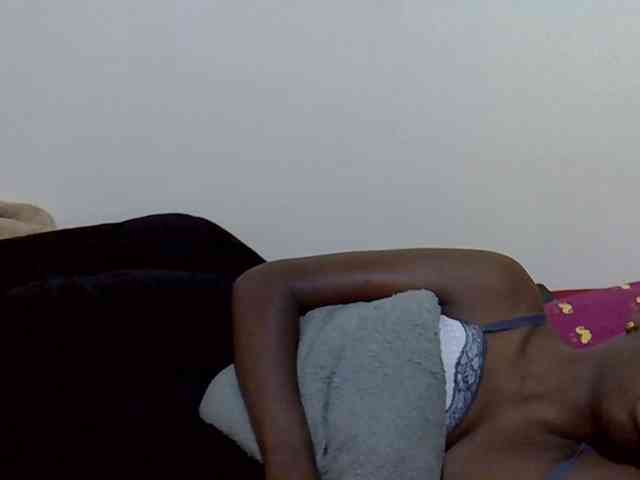 Ebonytrendy webcam
