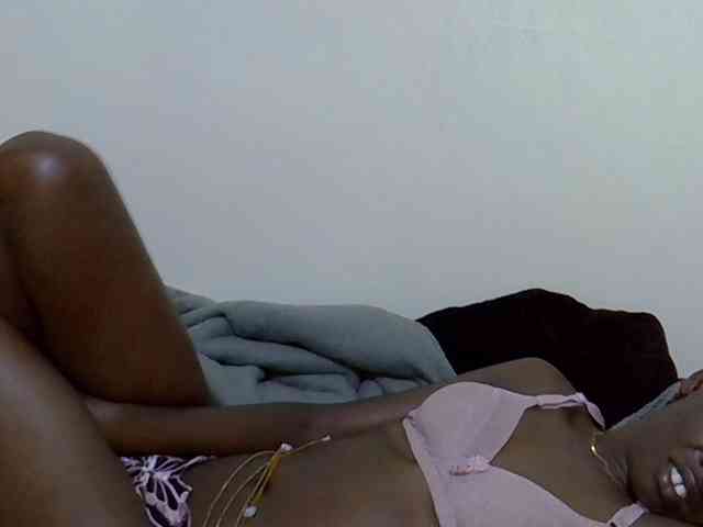 Ebonytrendy webcam