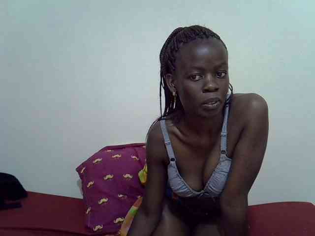 Ebonytrendy webcam