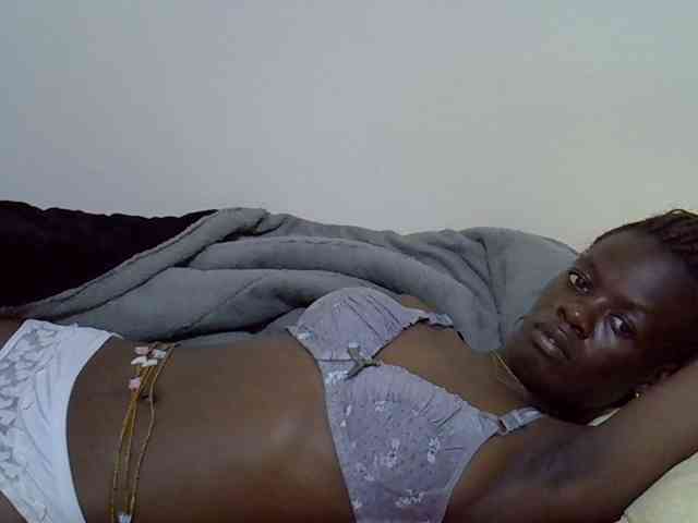 Ebonytrendy webcam