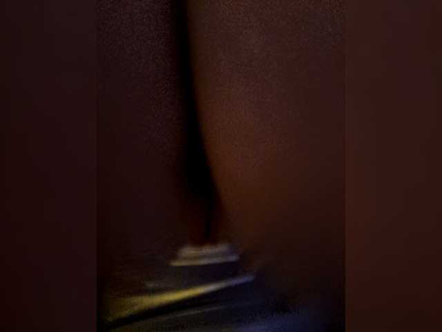 Kuzzia23-'s BongaCams show and profile