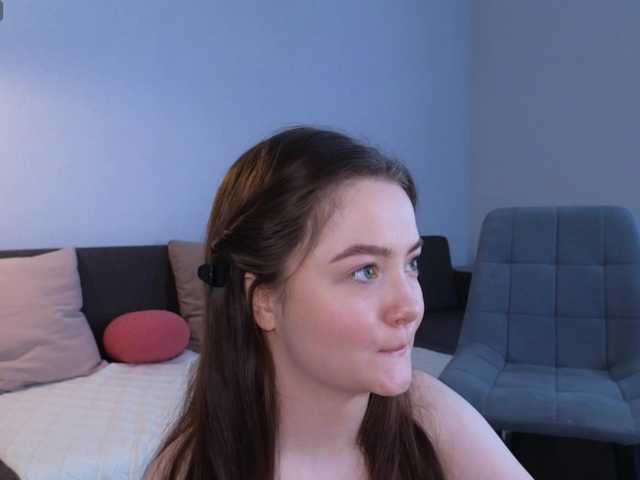 MillaKowal's BongaCams show and profile