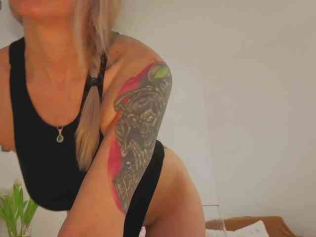 Sinfulsiren007 webcam