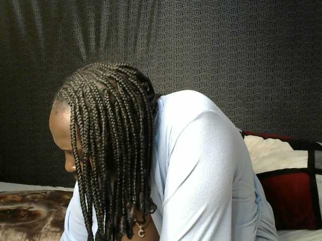 Prettycarl257-1 Live Cam on BongaCams