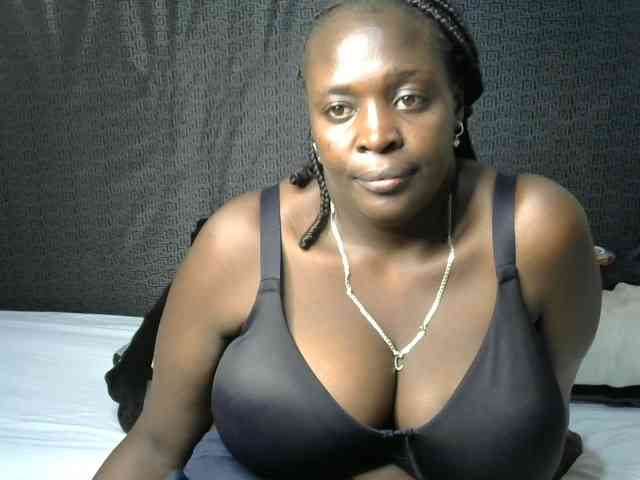 Prettycarl257-1 webcam