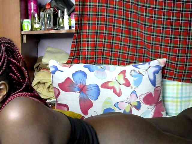 Prettycarl257-1 webcam