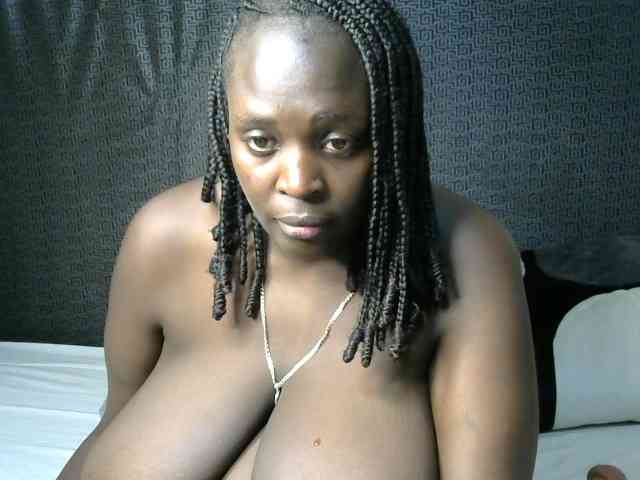 Prettycarl257-1 webcam