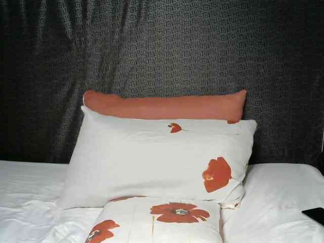 Prettycarl257-1 webcam