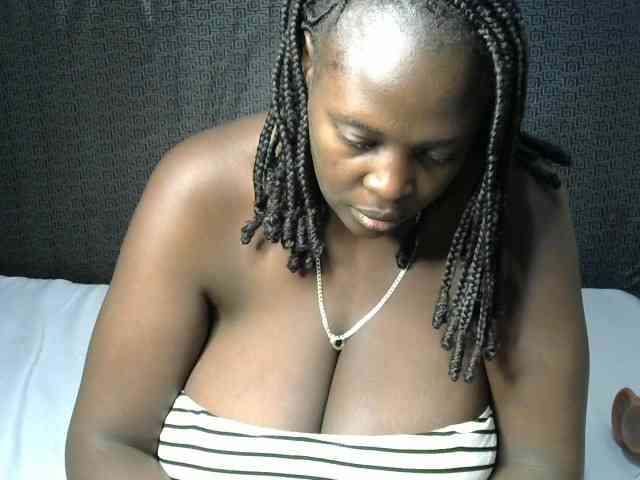 Prettycarl257-1 webcam