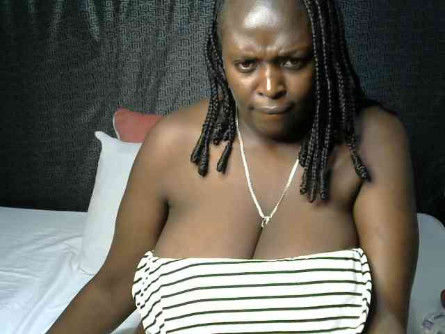 Prettycarl257-1 webcam