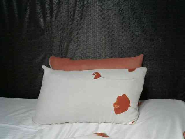 Prettycarl257-1 webcam