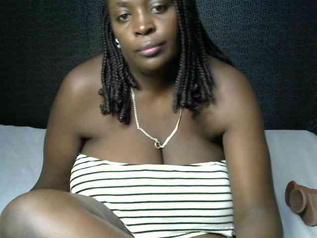 Prettycarl257-1 webcam