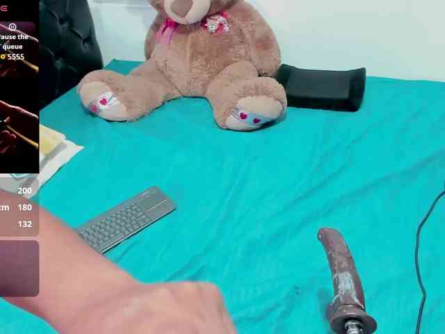 sweetyblowjob webcam