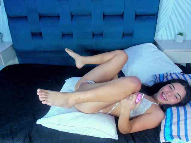 Sweet-Couple18 webcam