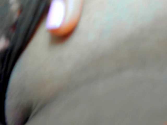 MAHIAMONTENEGRO's BongaCams show and profile