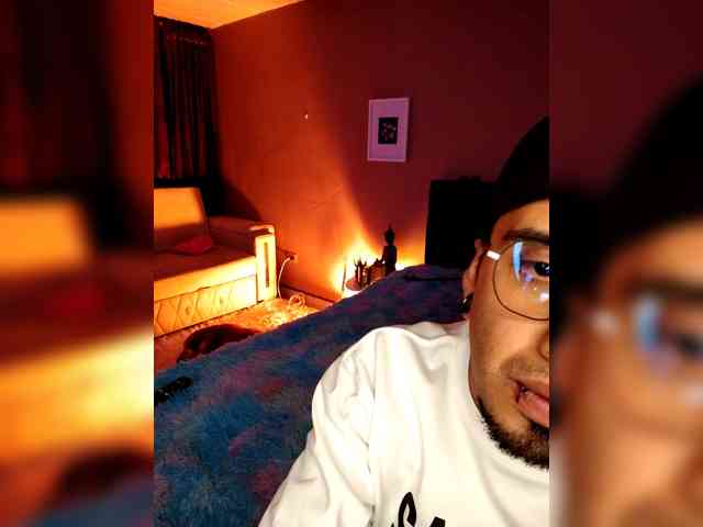 ALICEandCHRIS webcam