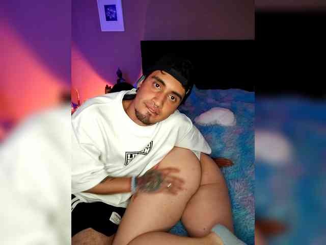 ALICEandCHRIS webcam