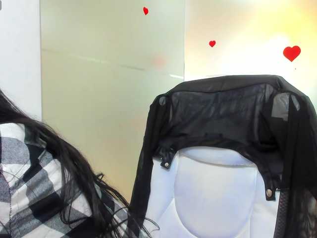 queenrafaelle's BongaCams show and profile