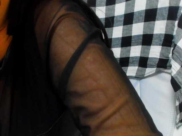 queenrafaelle's BongaCams show and profile