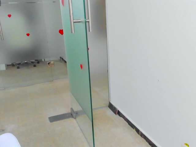 queenrafaelle's BongaCams show and profile