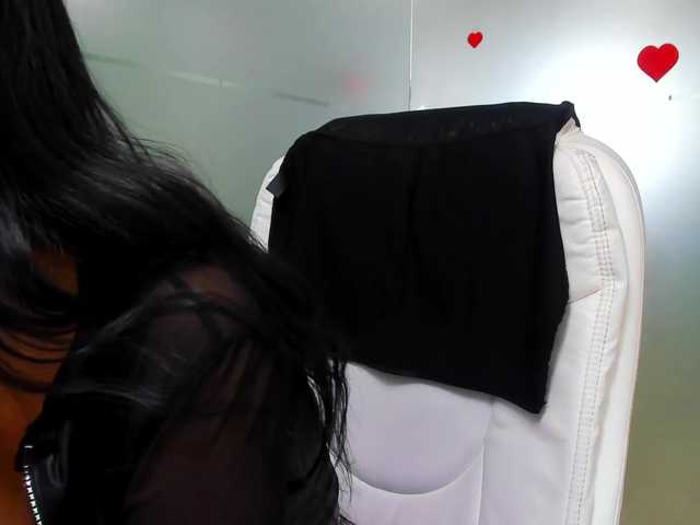 queenrafaelle's BongaCams show and profile