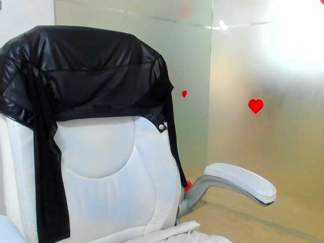 queenrafaelle's BongaCams show and profile