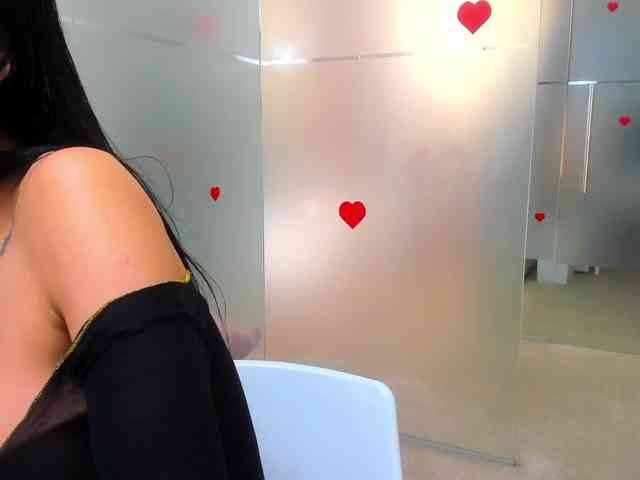 queenrafaelle Live Webcam on BongaCams