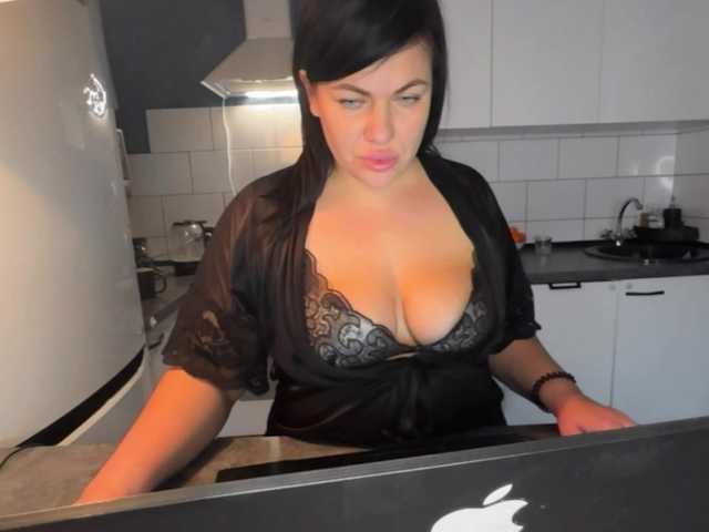 bluedarkness's BongaCams show and profile