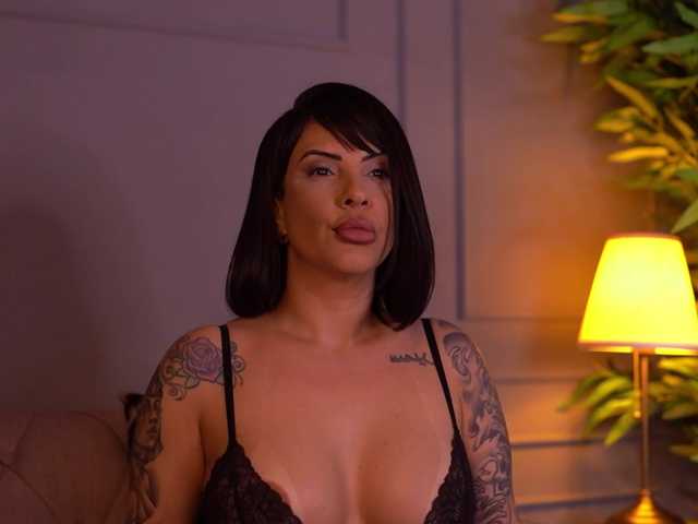 PerfectBootyXO's BongaCams show and profile