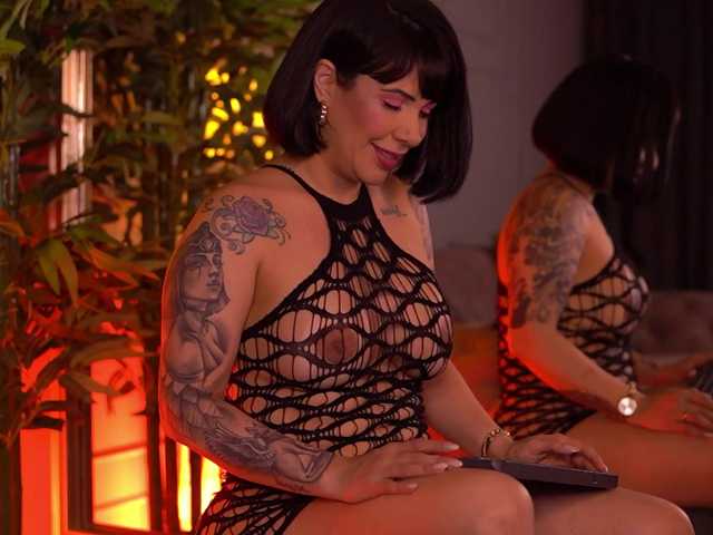 PerfectBootyXO's BongaCams show and profile