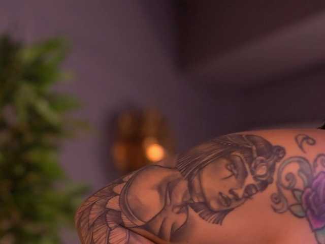 PerfectBootyXO's BongaCams show and profile