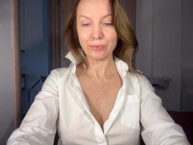 RachellHot's BongaCams show and profile