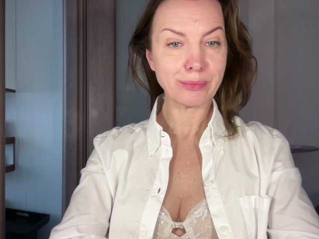 RachellHot's BongaCams show and profile