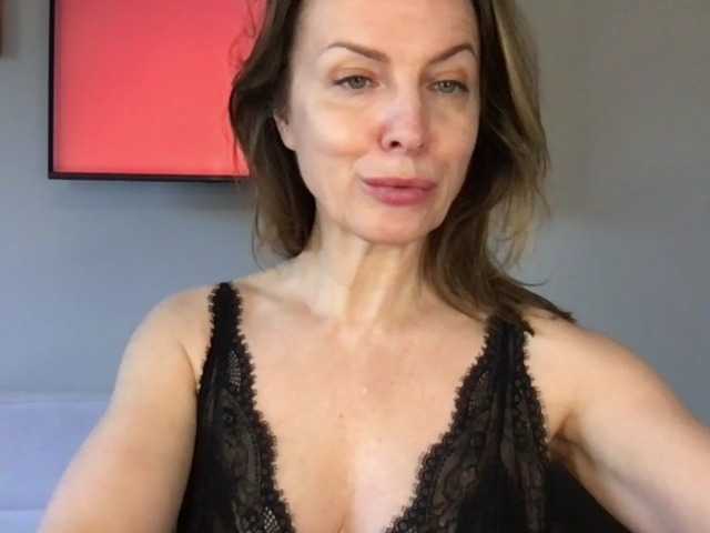 RachellHot's BongaCams show and profile