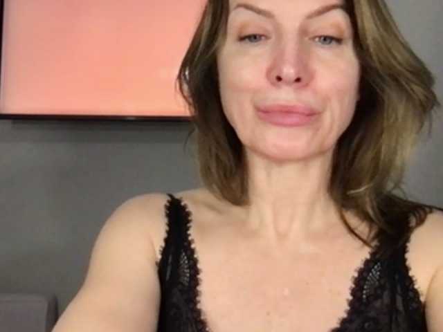 RachellHot webcam bongacams model stream image