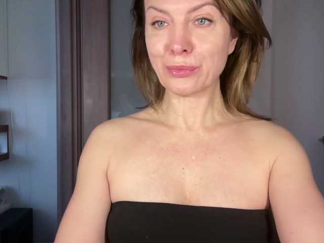 RachellHot's BongaCams show and profile